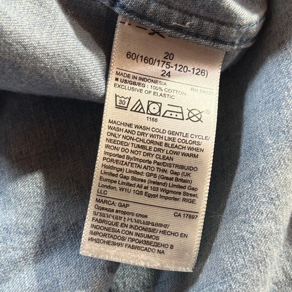 Gap Mini Dress Womens 20 Blue Denim Light Wash Babydoll‎ Smocked Sleeveless Boho - Picture 6 of 9